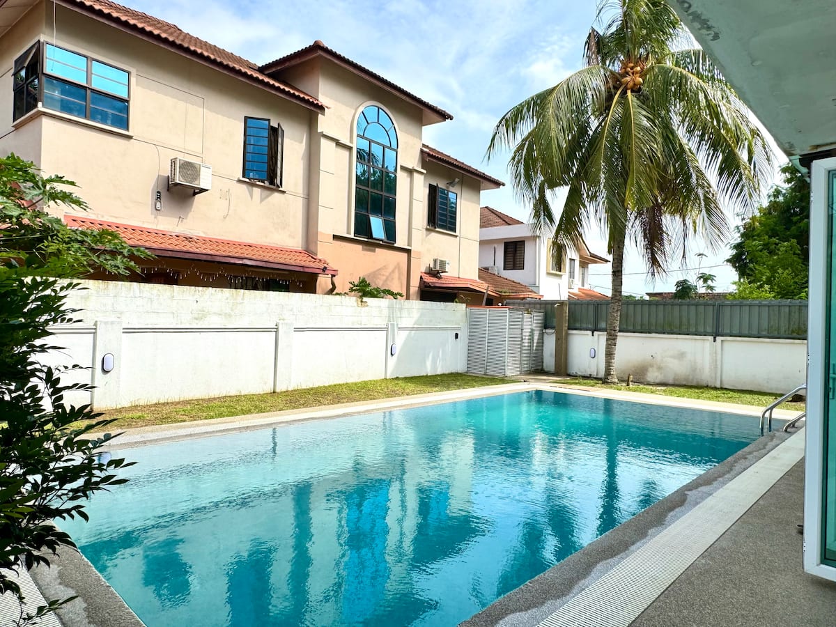 Event & Party House · 30 pax Pool — photo 3